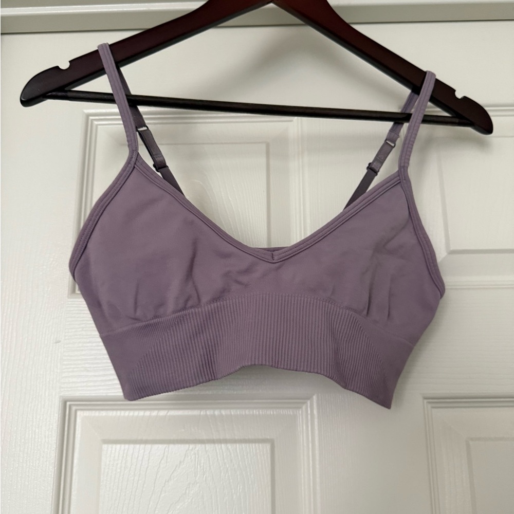 Lululemon Bundle Ebb to Street Sports Bra and Align Tank - Picture 4 of 15